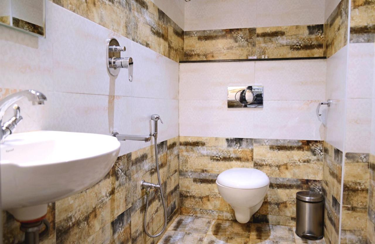 فندق Tr Residency بونديتْشيري المظهر الخارجي الصورة